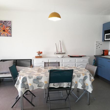 Superbe Appartement Avec Vue Sur Mer Et Port, Parking Prive Saint-Pierre-la-Mer  Экстерьер фото